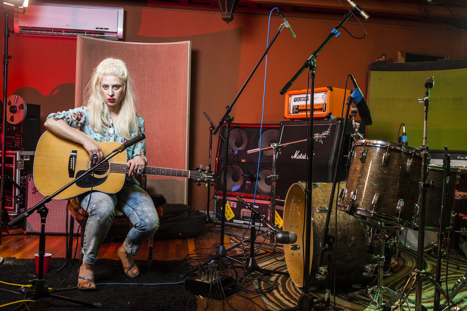 Jesikah Rabbit Jesika Von Rabbit | Jam in the Van
